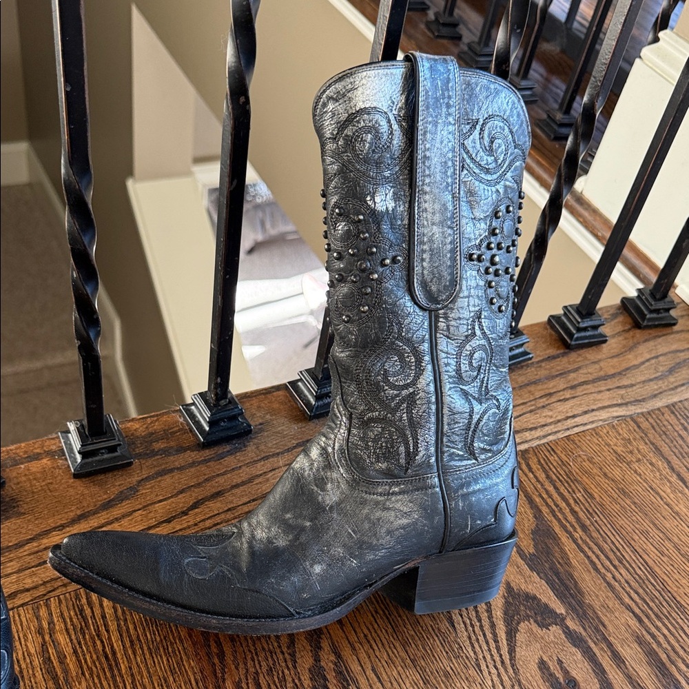 Lucchese Diva Agata Limited Edition, Rare black studded/metallic boots size 8B - Picture 3 of 12